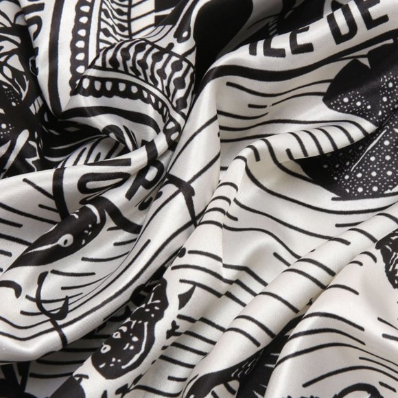 Black geometric print square scarf - Picture 2 of 5